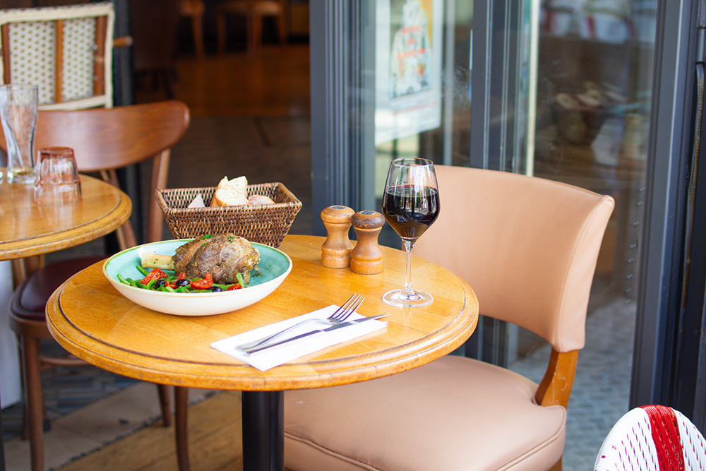 Le Netter - Restaurant Paris 12 au cœur du 12e arrondissement de Paris. Découvrez une cuisine française authentique, des cocktails uniques...